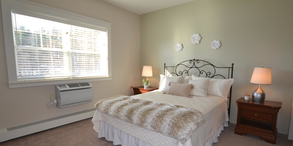 A bedroom at Searles Place Independent Living in Windham